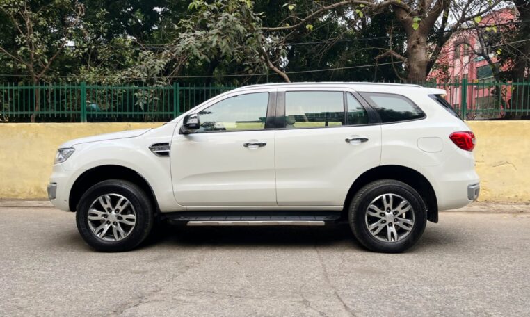 FORD ENDEAVOUR 3.2 4x4 AT