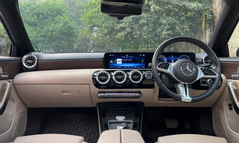 MERCEDES BENZ A CLASS A200 LIMOUSINE